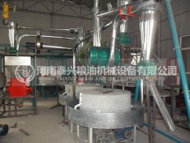 2+1式石磨面粉機(jī)